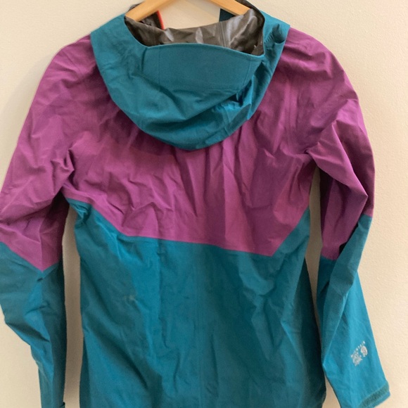 Mountain Hardwear Goretex raincoat - Picture 6 of 6